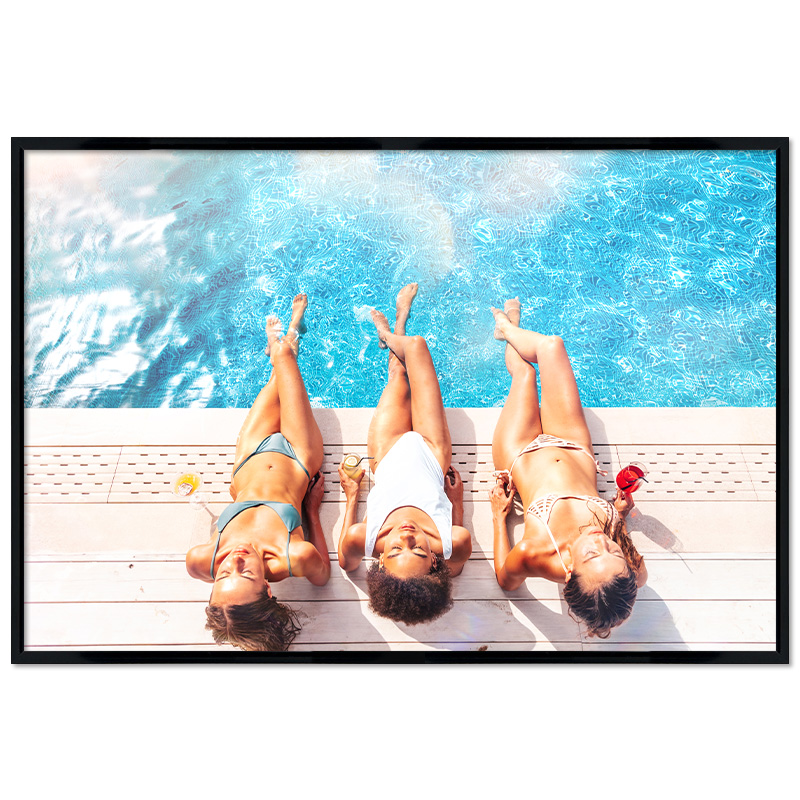 Poster mit Rahmen - By the Pool